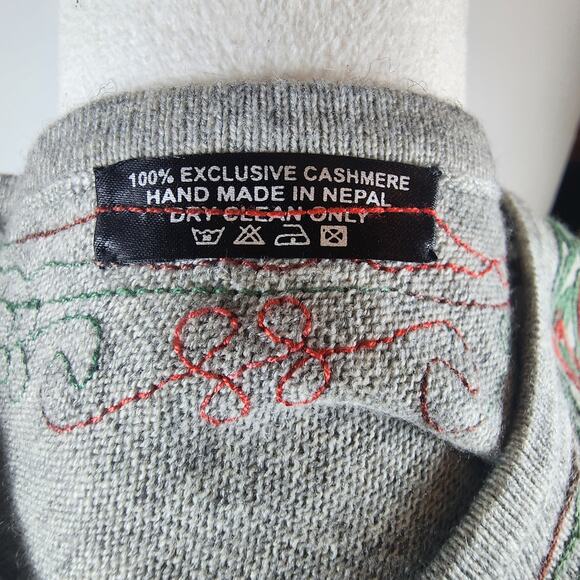 Pure 100% Cashmere Hand Embroidered Poncho Shaw - Picture 5 of 5